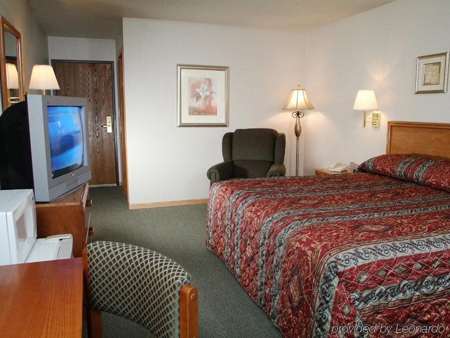 Heartland Inn Coralville Exterior foto